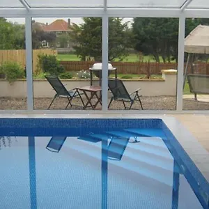  Holiday home Love Lane