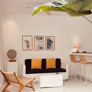 https://la-belle-villa-bali.hotelsseminyak.net